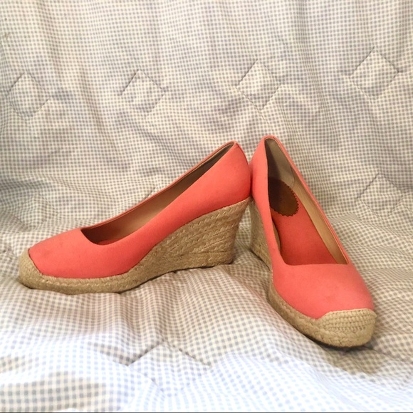 J crew size 8.5 heeled salmon espadrille - Picture 2 of 3